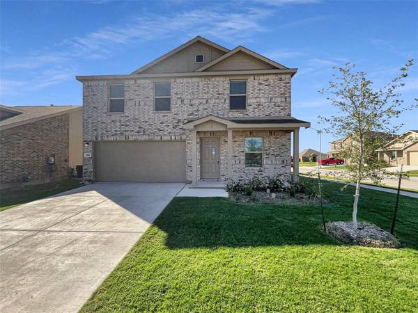 369 Sun Bluff Road, Fort Worth, TX 76052