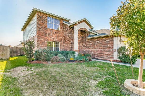 625 Tradewind Drive, Fort Worth, TX 76131