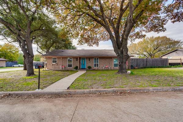 101 N Valley Street, Red Oak, TX 75154