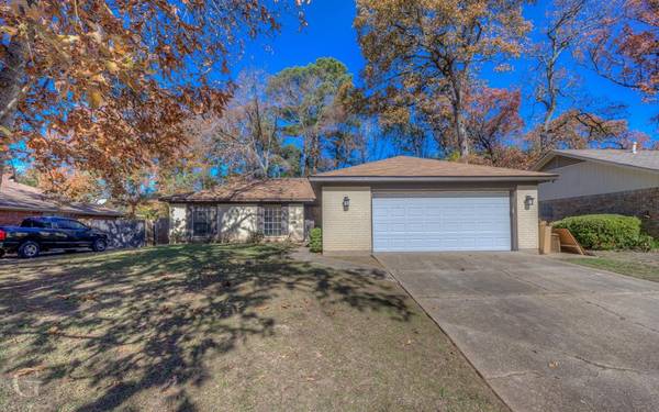 8809 Bayonne Drive, Shreveport, LA 71118