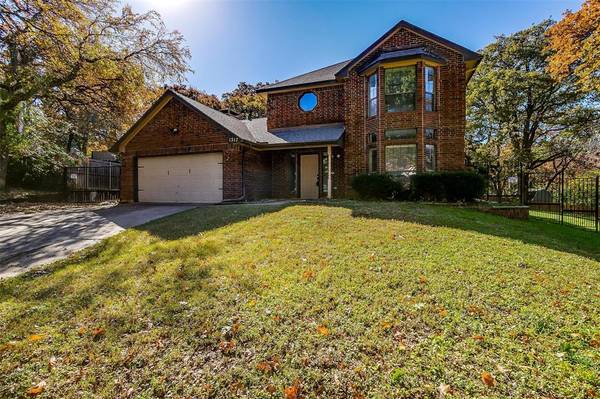 1217 Sandhurst Court,  Grapevine,  TX 76051