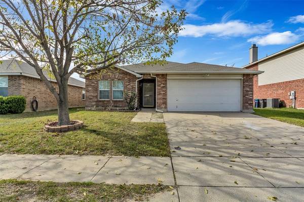 5413 Blue Quartz Road, Fort Worth, TX 76179