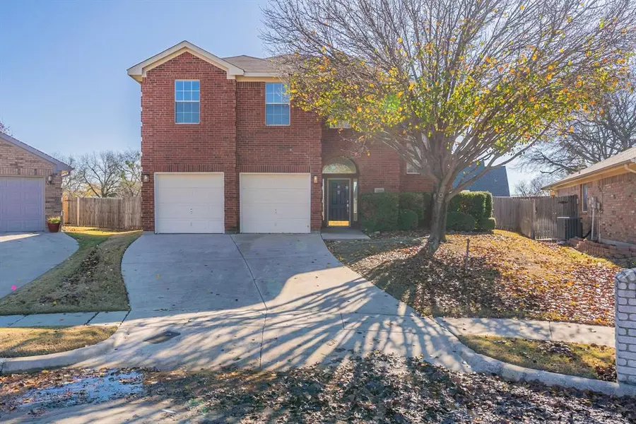 6209 Holliwell Lane, Fort Worth, TX 76179