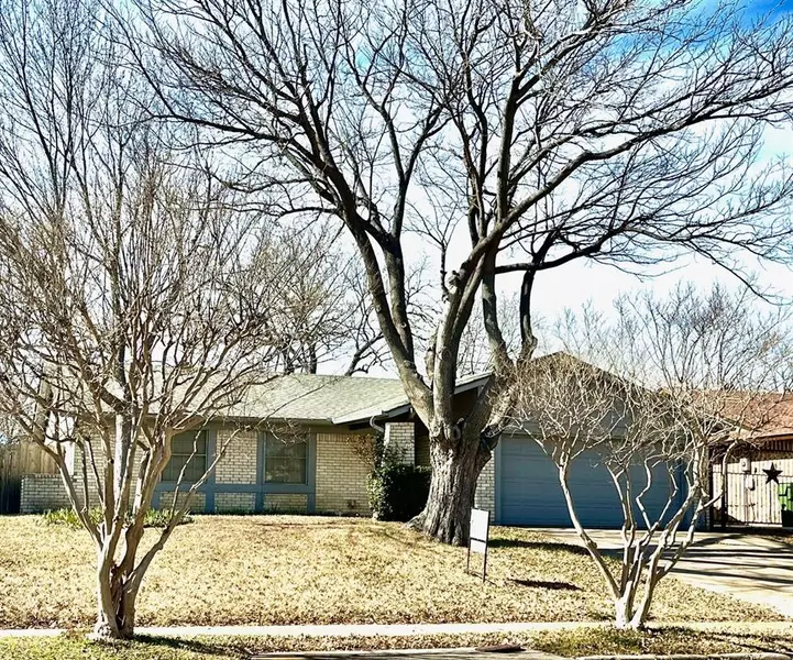 2913 Sam Houston Drive, Garland, TX 75044