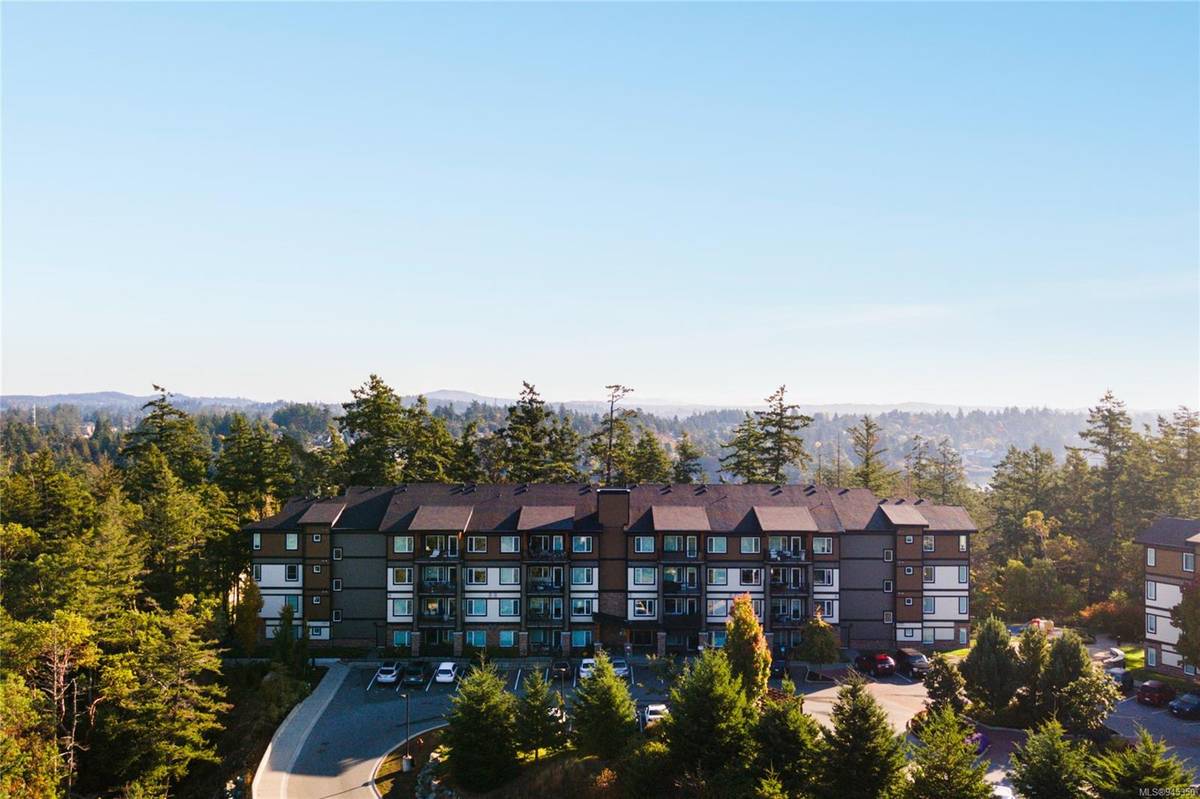 View Royal, BC V9C 0H6,290 Wilfert Rd #410