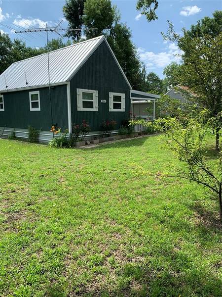 206 N 3rd Street, Celeste, TX 75423