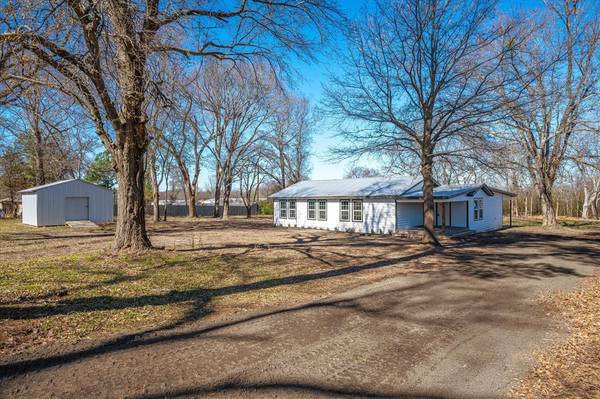 1310 Vz County Road 1803, Grand Saline, TX 75140