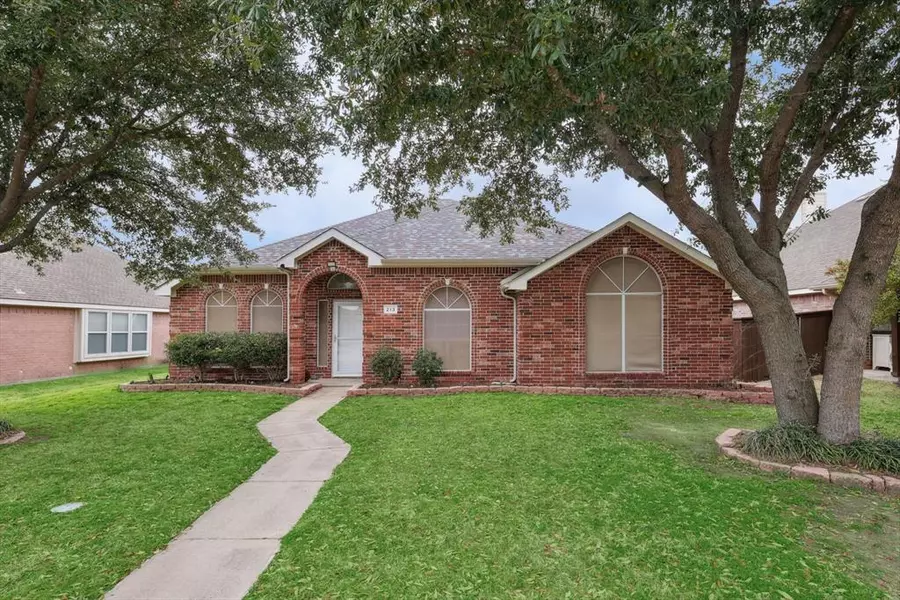 213 Morningstar Lane, Red Oak, TX 75154