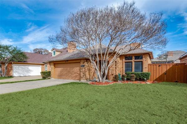 1010 Olde Towne Drive, Irving, TX 75061