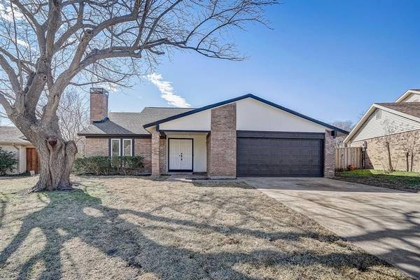 918 Via Valencia, Mesquite, TX 75150