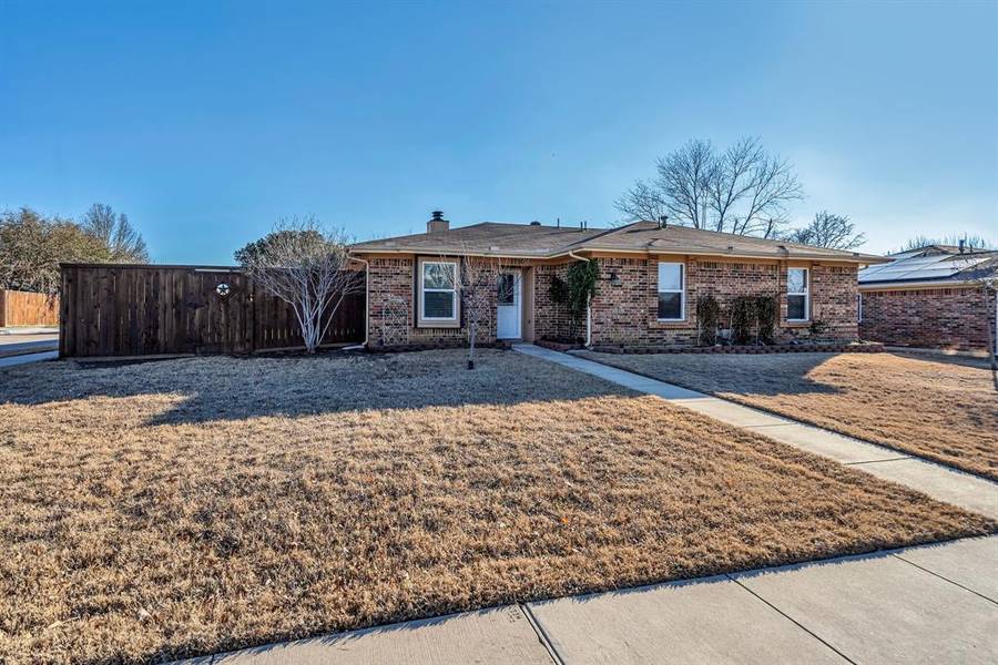 1710 Clydesdale Drive, Lewisville, TX 75067