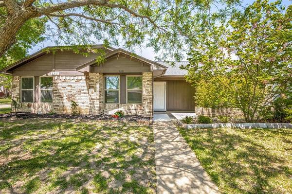 2201 Ember Lee Drive, Garland, TX 75040