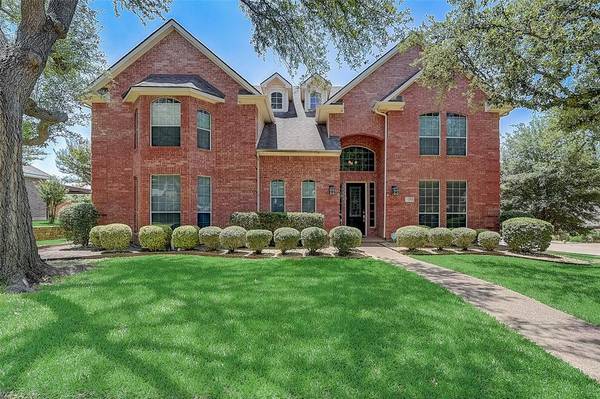 1902 Lakeway Drive, Rowlett, TX 75088