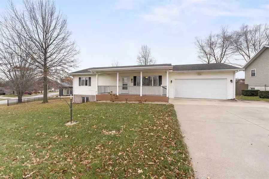 316 Sycamore St, Riverside, IA 52327