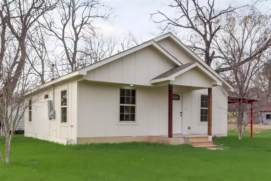 322 S 1st Street, Grand Saline, TX 75140