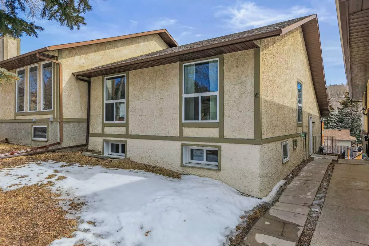 Calgary, AB T3A2T7,6 Edgewood Rise NW