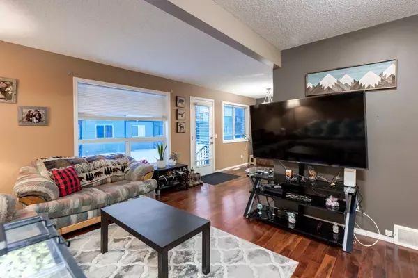 Airdrie, AB T4B 3H5,140 Sagewood BLVD SW #307