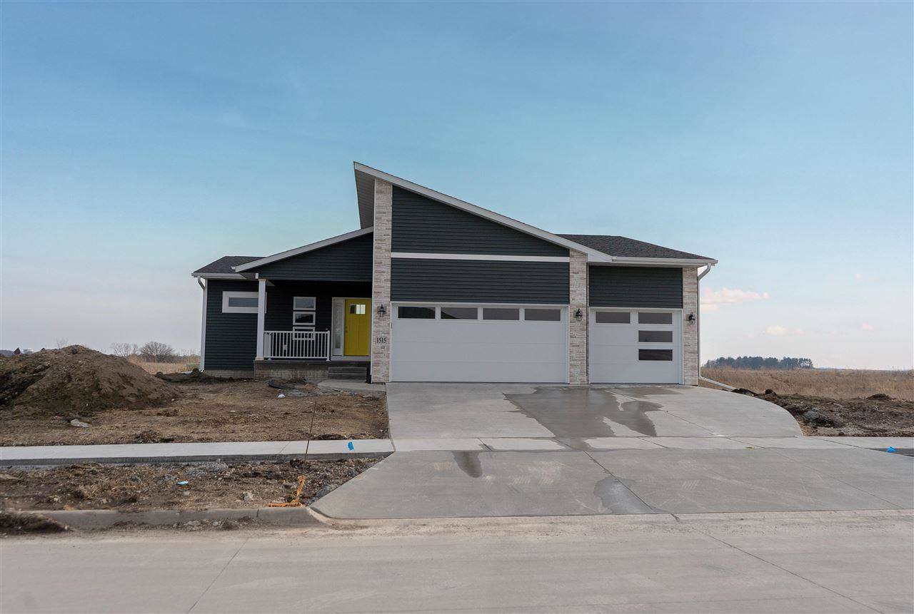 1055 Harrison St., North Liberty, IA 52317