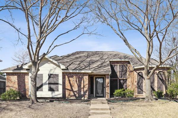 8809 Wood Glen Drive, Rowlett, TX 75088