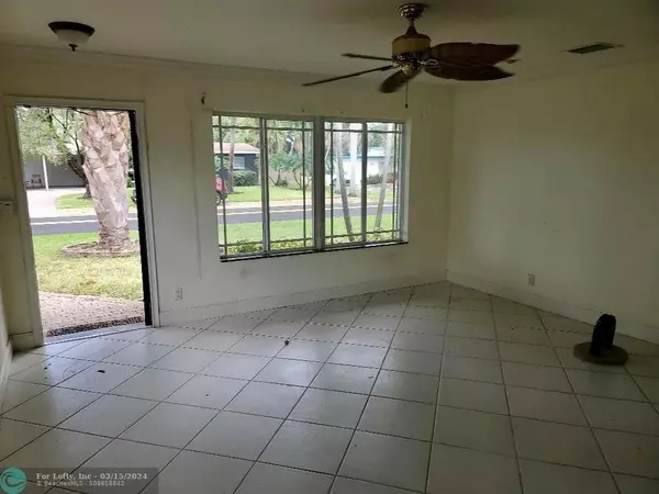 Wilton Manors, FL 33334,48 NE 28 CT