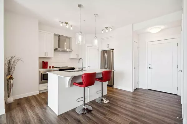 Calgary, AB T2X 4M9,30 Walgrove WALK SE #301