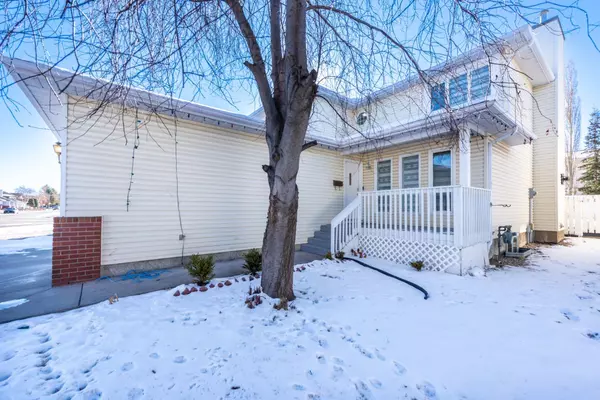 Calgary, AB T3K4B6,7 Sandalwood HTS NW