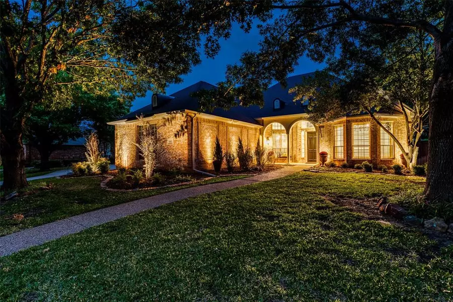 802 Parkwood Court, Mckinney, TX 75072