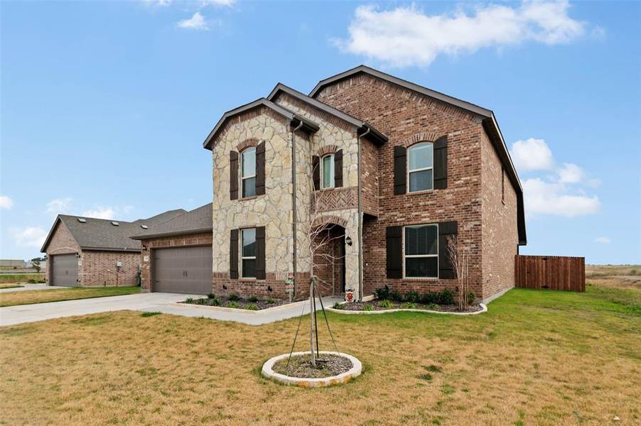 1606 E Radecke Road, Krum, TX 76249