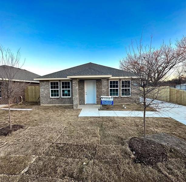 2334 Denmark Street, Dallas, TX 75253