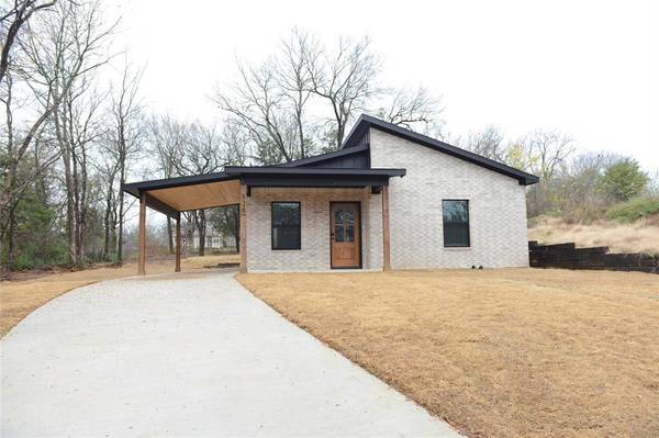 528 E Shepherd Street, Denison, TX 75021