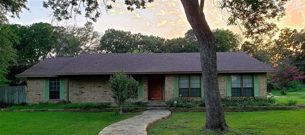 810 Paradise, Paris, TX 75462