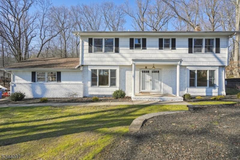 8 Stratford Way, Parsippany-troy Hills Twp., NJ 07950