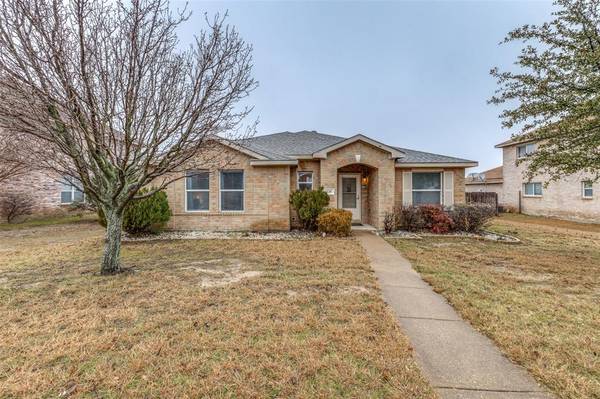 220 Copeland Drive,  Cedar Hill,  TX 75104