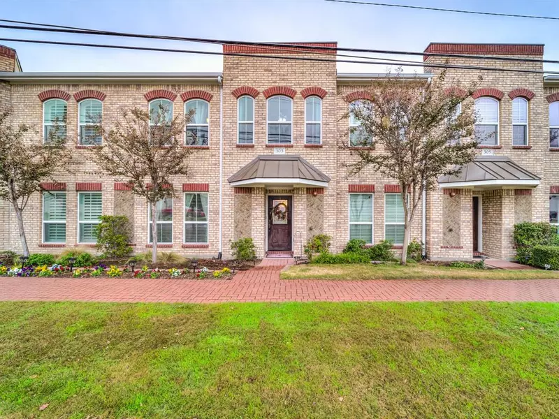 303 S Kealy Avenue, Lewisville, TX 75057