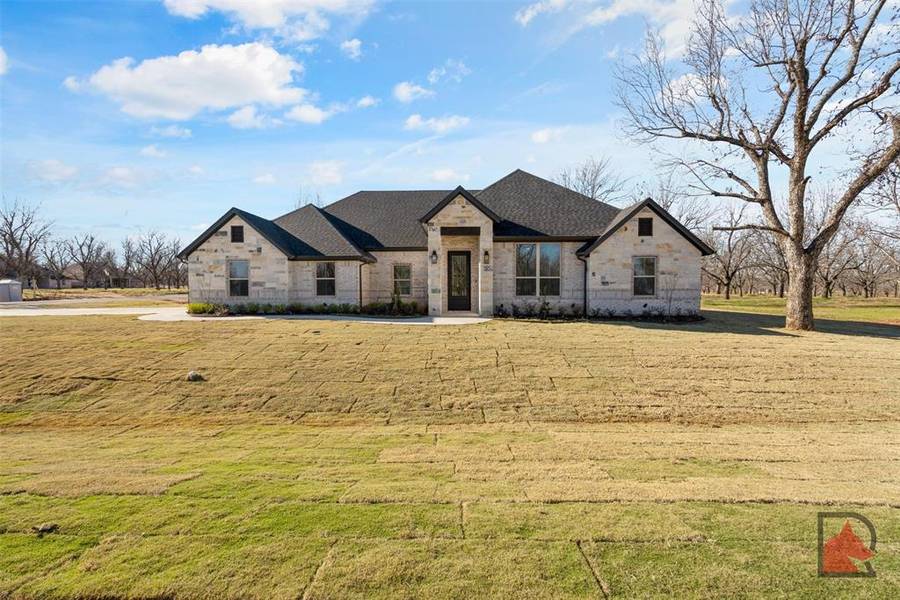 101 Hazlewood Court, Granbury, TX 76049