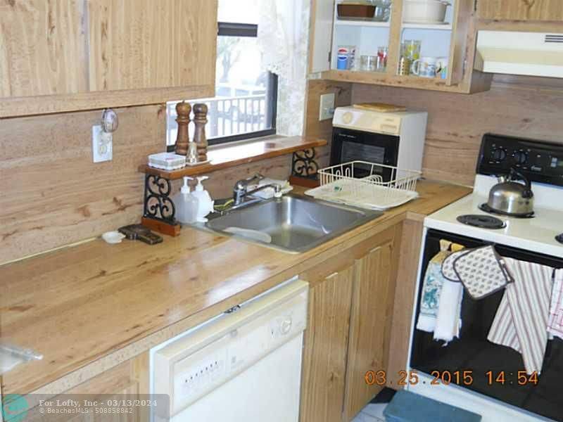 Sunrise, FL 33322,10442 Sunrise Lakes Blvd  #206