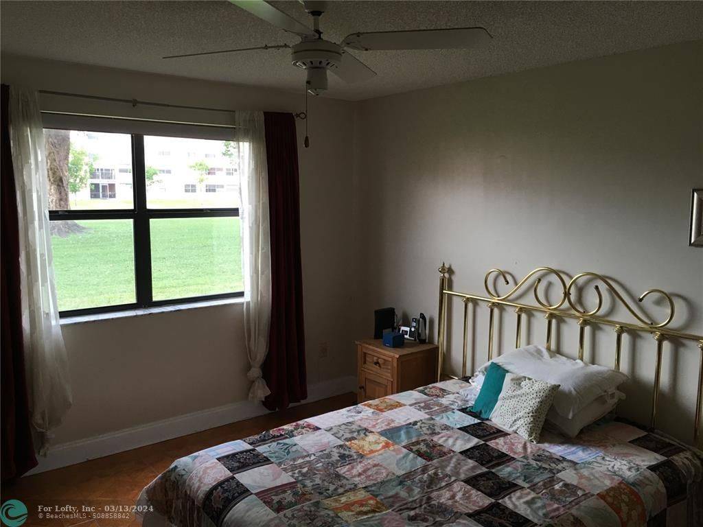 Sunrise, FL 33322,2748 NW 104th Ave  #102