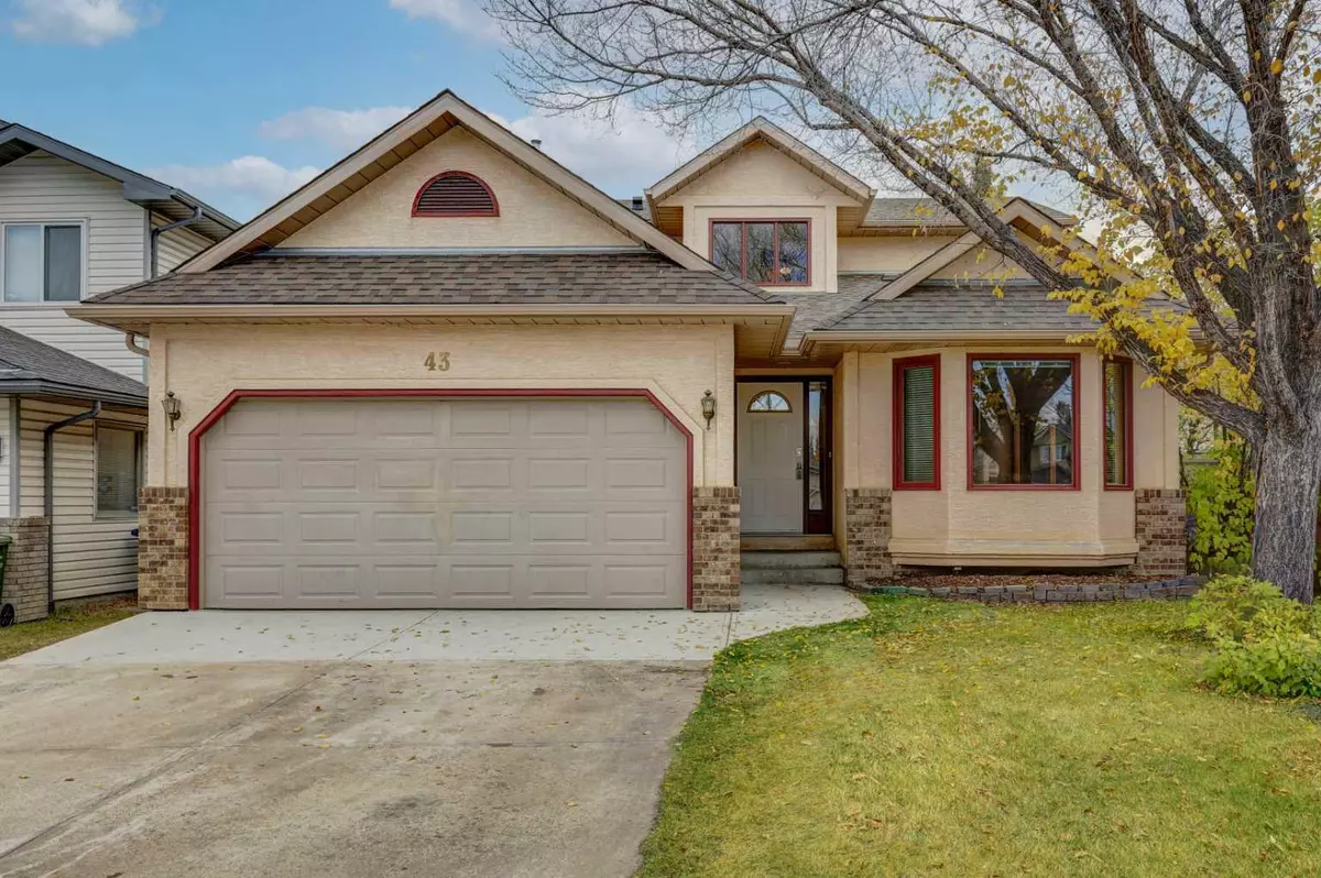 Airdrie, AB T4B 2E5,43 Waterstone CRES SE