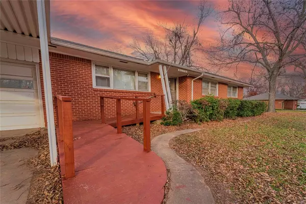 Norman, OK 73069,1101 Grover Lane