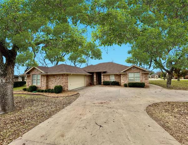 9418 S Longwood Drive, Granbury, TX 76049