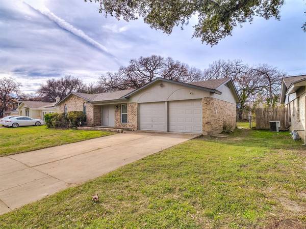 6416 Melinda Drive, Forest Hill, TX 76119