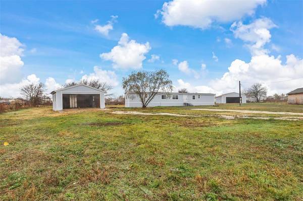 2413 Teds Court, Alvarado, TX 76009