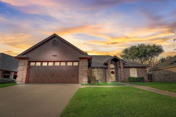 2605 Briargrove Drive, Hurst, TX 76054