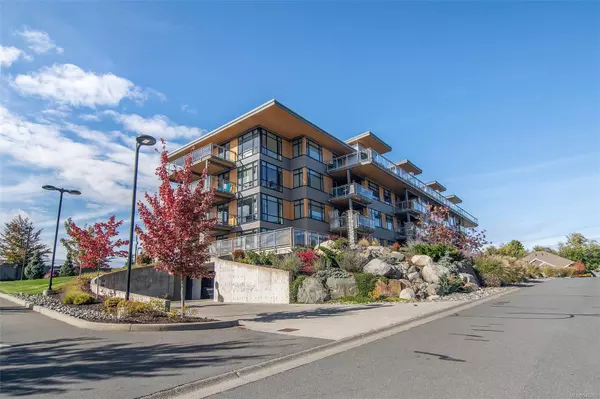 2777 North Beach Dr #403,  Campbell River,  BC V9W 0B5