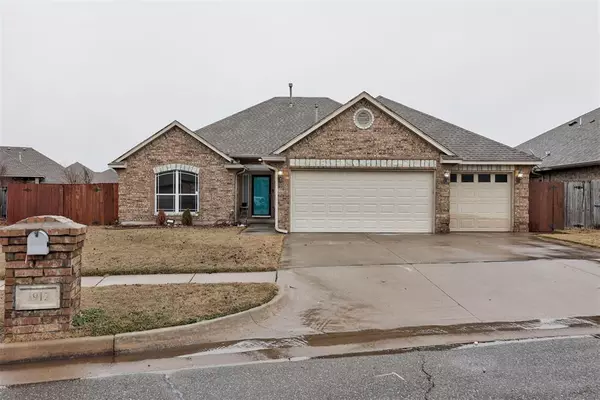 3912 Ashley Terrace, Yukon, OK 73099