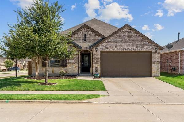 1916 Spoonbill Drive, Little Elm, TX 75068