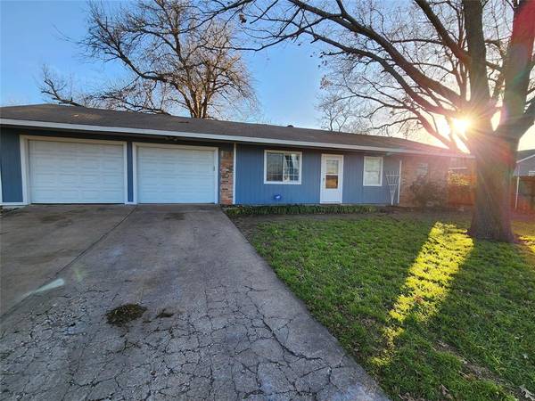 1746 Myrtle Street,  Lancaster,  TX 75134