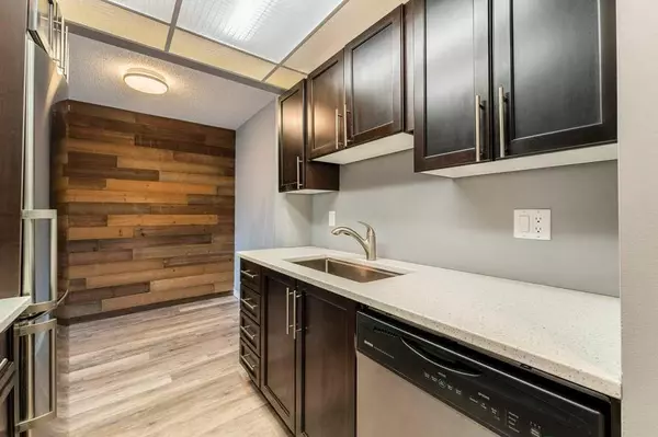 Calgary, AB T3C 0V9,1208 14 AVE SW #503