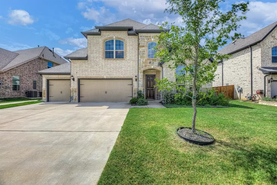 1802 Middleton Drive, Mansfield, TX 76063