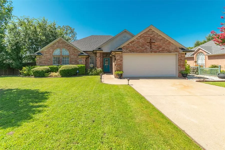 697 Colony Drive, Greenville, TX 75402